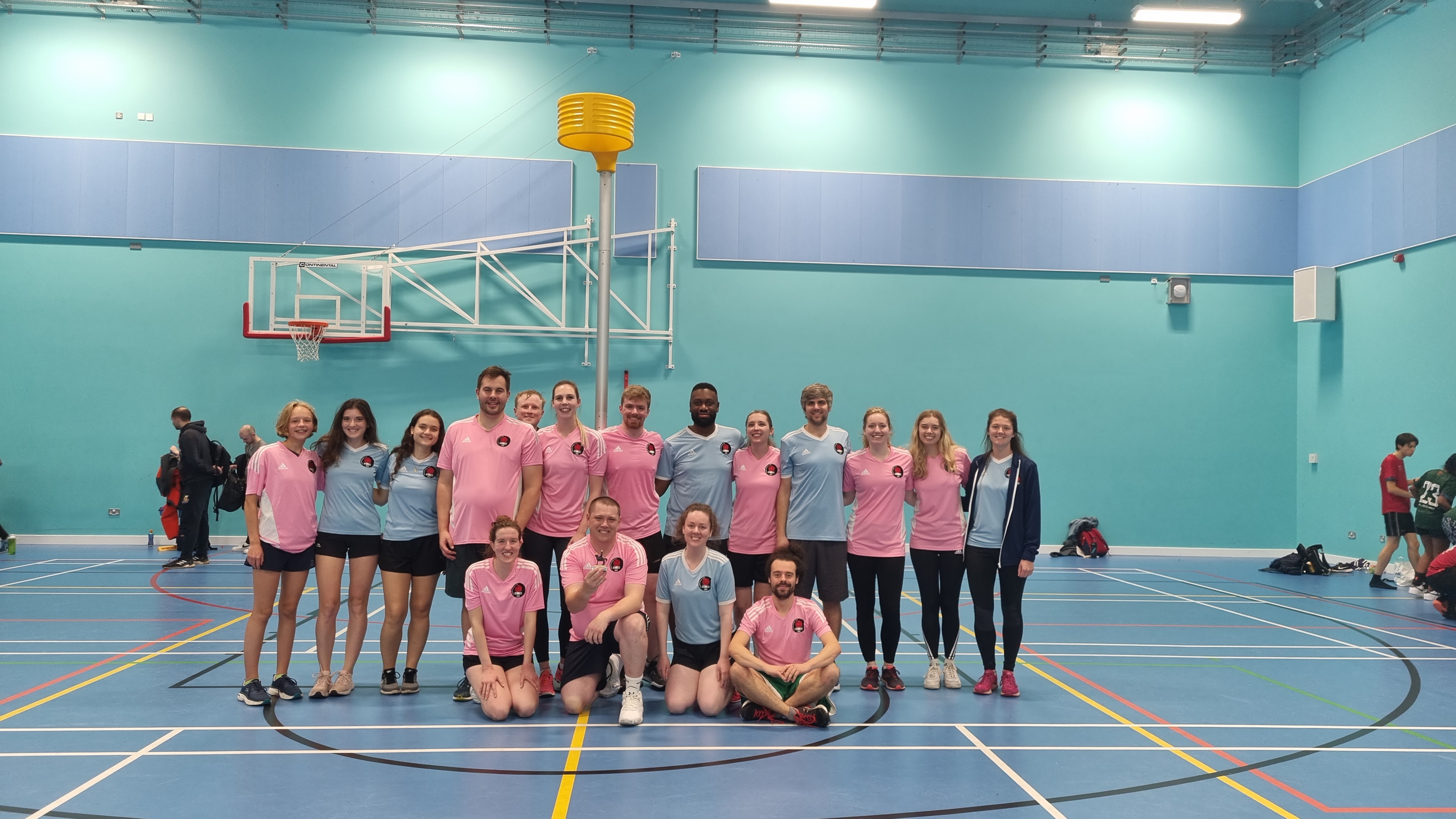 Glasgow Korfball Club team photo on court