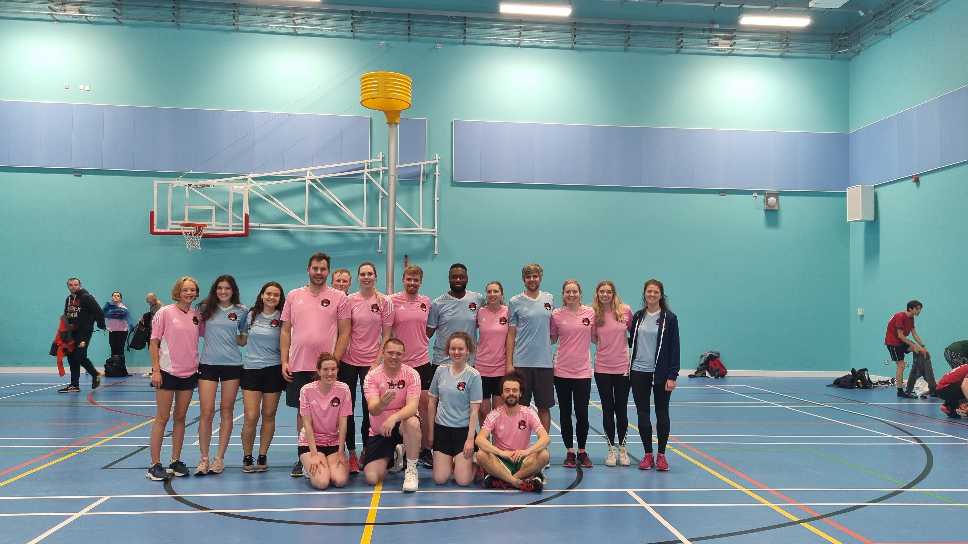 Glasgow Korfball Club team photo on court